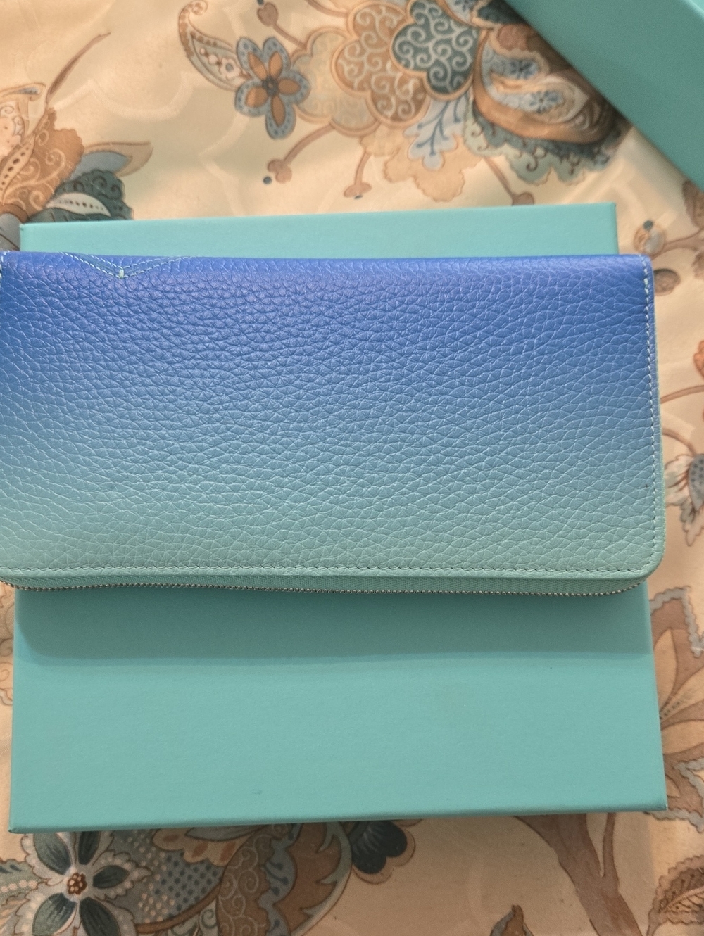 Tiffany and Co zip around wallet - Picture 2 of 4